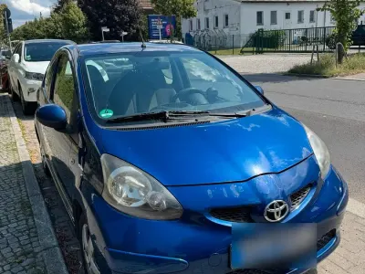 Gebraucht Toyota Aygo 67 PS (49 kW) 2007 Blau Kleinwagen