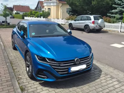 Gebraucht VW Arteon R-line 190 PS (139 kW) 2024 Blau Kombi