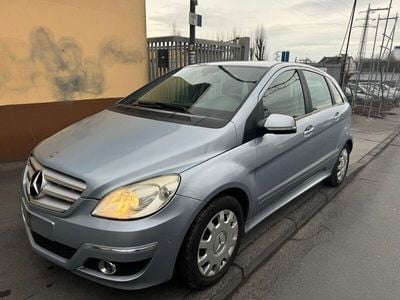 Mercedes B180