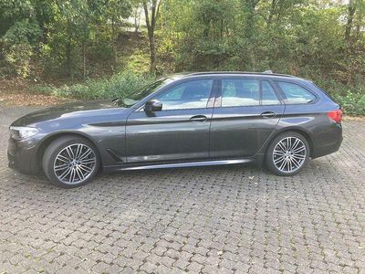 Grau Gebraucht 2019 BMW 520 Sport Line Kombi | 27.900 € (Teuer)