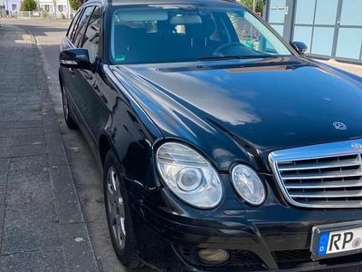 Mercedes E220