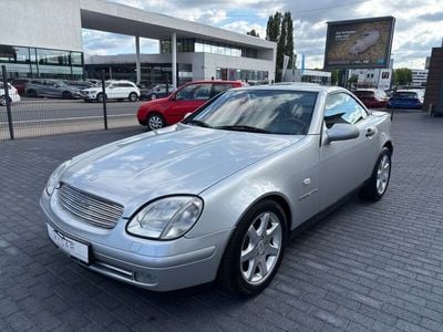 Gebraucht Mercedes SLK230 193 PS (141 kW) 2000 Silber Cabrio