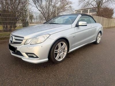 Silber Gebraucht 2010 Mercedes E200 AMG line Cabrio | 14.500 € (Etwas zu teuer)