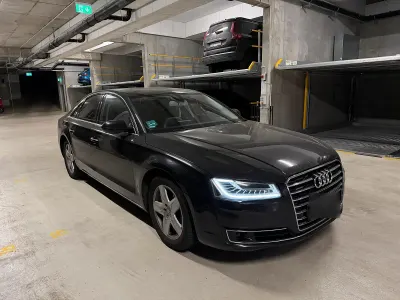 Gebraucht Audi A8 Ambiente 385 PS (283 kW) 2014 Schwarz Limousine