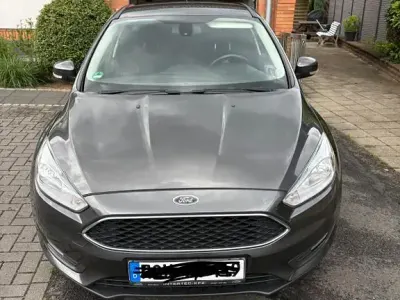 Gebraucht Ford Focus Business Edition 125 PS (91 kW) 2015 Grau Limousine