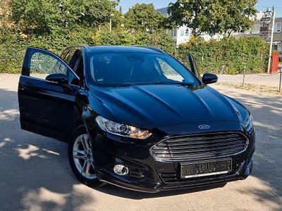 Schwarz Gebraucht 2015 Ford Mondeo Titanium Limousine | 10.500 € (Fairer Preis)