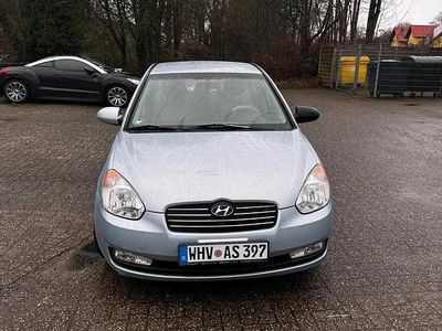 Gebraucht Hyundai Accent 100 PS (73 kW) 2005 Blau Limousine