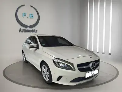 Gebraucht Mercedes A180 122 PS (89 kW) 2014 Andere Kleinwagen