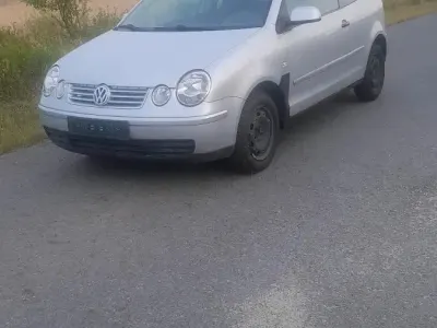Gebraucht VW Polo 63 PS (46 kW) 2003 Silber Kleinwagen