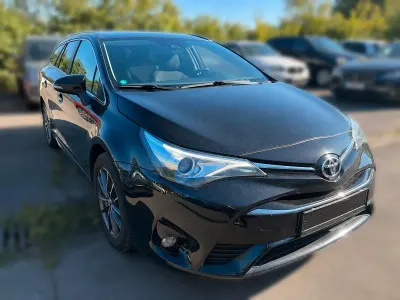 Gebraucht Toyota Avensis Edition-S 111 PS (81 kW) 2016 Schwarz Kombi