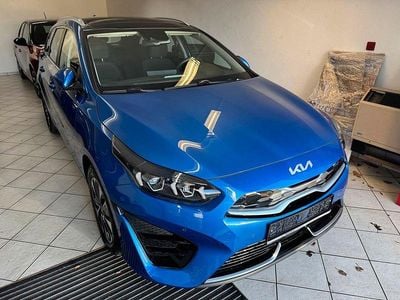 Gebraucht Kia Ceed 141 PS (103 kW) 2022 Blau Kleinwagen
