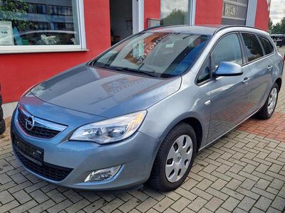 Gebraucht Opel Astra 140 PS (102 kW) 2011 Grau Kombi