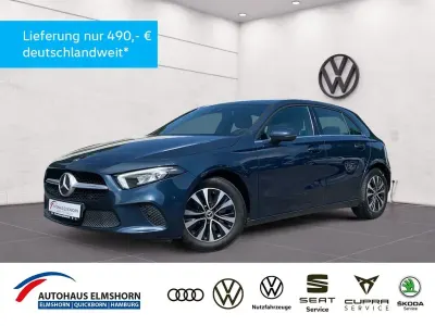 Gebraucht Mercedes A180 116 PS (85 kW) 2021 Blau Limousine