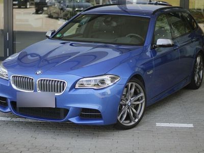 Gebraucht BMW 550 M Sport 381 PS (280 kW) 2016 Blau Kombi