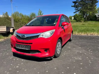 Occasion Subaru Trezia Active 90 ch (66 kW) 2011 Rouge Citadine