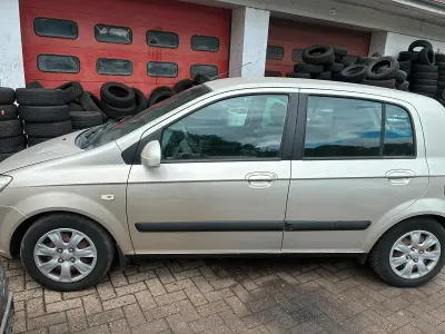 Gebraucht Hyundai Getz 120 PS (88 kW) 2008 Gold Kleinwagen
