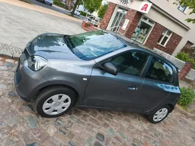 Używany Renault Twingo Experience 69 KM (50 kW) 2018 Szary Hatchback