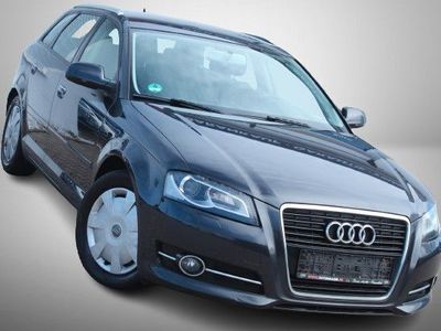 gebraucht Audi A3 Sportback 2.0 TDI AMBITION/XENON/NAVI/PDC/SHZ