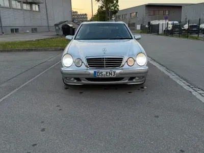 Używany Mercedes E280