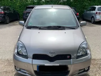 Gebraucht Toyota Yaris 106 PS (77 kW) 2002 Limousine
