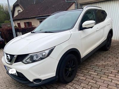 Gebraucht Nissan Qashqai 131 PS (96 kW) 2013 Weiß SUV