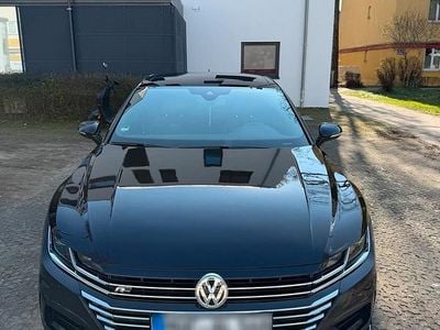 Gebraucht VW Arteon R-line 190 PS (139 kW) 2018 Schwarz Kleinwagen