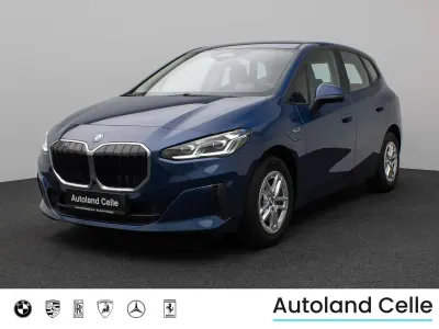 Gebraucht BMW 225 Sport Line 245 PS (180 kW) 2023 Phytonicblau metallicc1m Van / Kleinbus