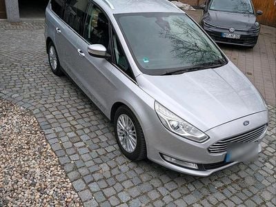 Gebraucht Ford Galaxy 150 PS (110 kW) 2016 Silber Van / Kleinbus