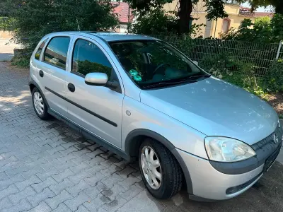 Gebraucht Opel Corsa 75 PS (55 kW) 2002 Silber Kleinwagen
