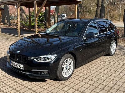 Gebraucht BMW 318 Luxury Line 150 PS (110 kW) 2018 Schwarz Kombi