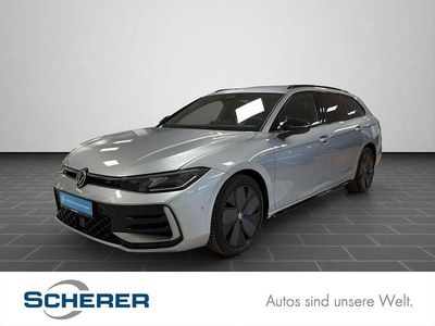 Oyster silver metallic Gebraucht 2025 VW Passat R-line Kombi | 46.490 € (Fairer Preis)