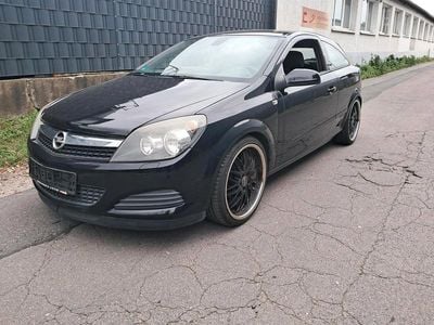 Opel Astra GTC