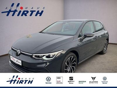 Gebraucht VW Golf VIII Style 150 PS (110 kW) 2022 Grau Limousine