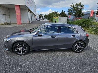 Gebraucht Mercedes A200 Edition 1 163 PS (119 kW) 2020 Grau Kleinwagen