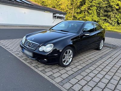Mercedes C180