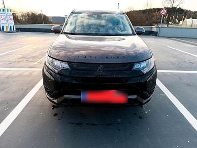 Gebraucht Mitsubishi Outlander P-HEV 224 PS (164 kW) 2020 Braun SUV