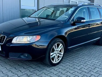 Usata Volvo V70 163 CV (119 kW) 2011 Nero Station wagon