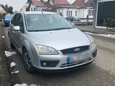 Gebraucht Ford Focus 105 PS (77 kW) 2008 Silber Kombi