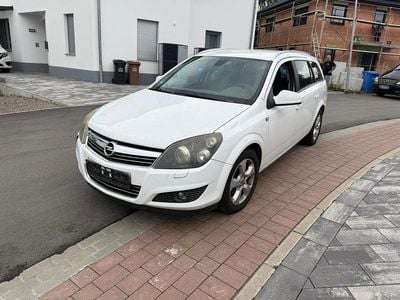Gebraucht Opel Astra 110 PS (80 kW) 2010 Weiß Kombi