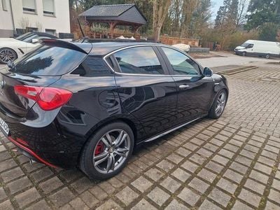 Gebraucht Alfa Romeo Giulietta 150 PS (110 kW) 2014 Schwarz Kleinwagen