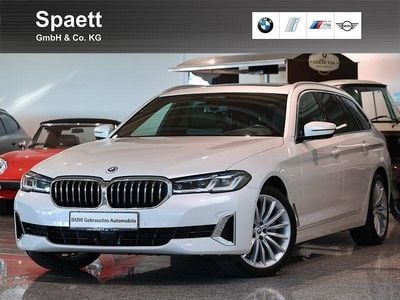 Mineralweiß Gebraucht 2021 BMW 520 Kombi | 29.800 € (Guter Preis)