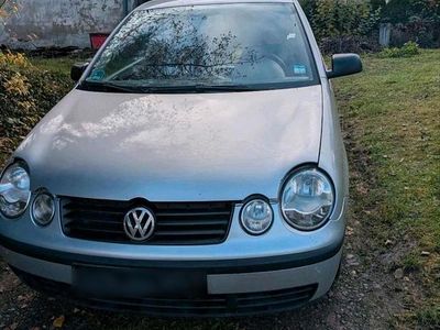 Gebraucht VW Polo 64 PS (47 kW) 2003 Silber Kleinwagen