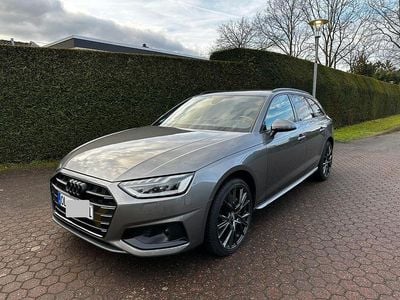 Grau Gebraucht 2020 Audi A4 Advanced Plus Kombi | 24.900 € (Guter Preis)