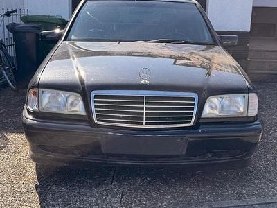 Gebraucht Mercedes C240 170 PS (125 kW) 1997 Schwarz Limousine