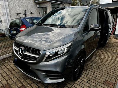 Gebraucht Mercedes V300 AMG 237 PS (174 kW) 2022 Grau Van / Kleinbus