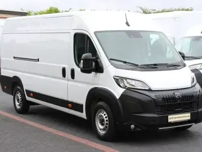Gebraucht Peugeot Boxer 140 PS (102 kW) 2025 Weiß Van