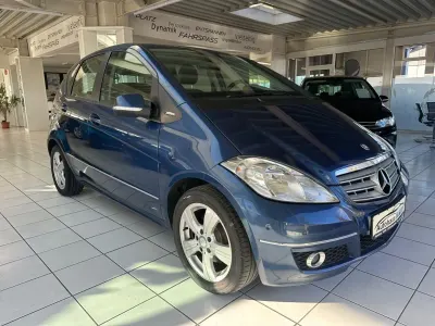Brugt Mercedes A180 Avantgarde 116 HK (85 kW) 2011 Blå Hatchback