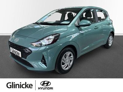 Gebraucht Hyundai i10 Select 63 PS (46 kW) 2025 Mangrove green / mic Kleinwagen
