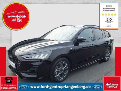 Schwarz Gebraucht 2024 Ford Focus ST-Line Limousine | 20.950 € (Fairer Preis)
