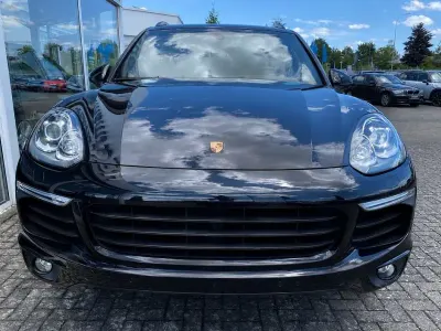 Używany Porsche Cayenne 262 KM (192 kW) 2016 Czarny SUV